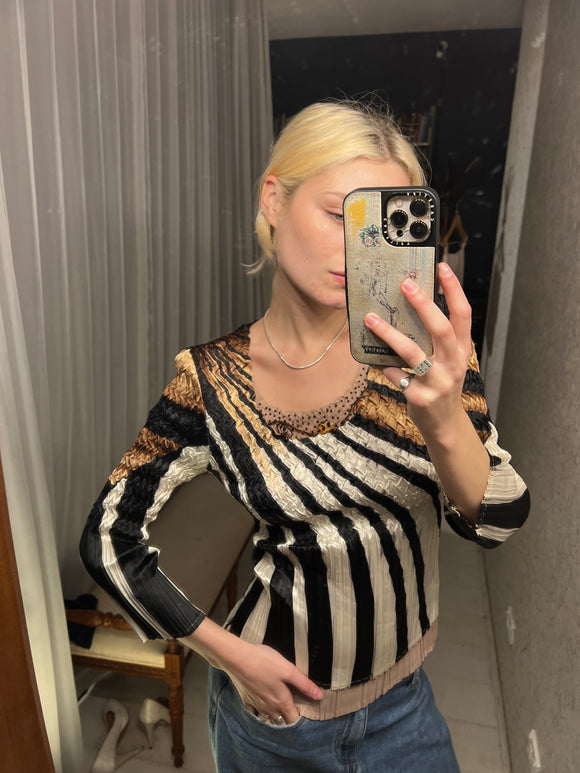Pre-loved Walking Art Crinkle Top
