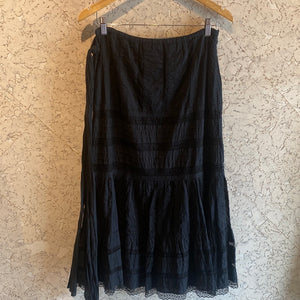 Pre-loved Black Cotton Lace Hem Skirt