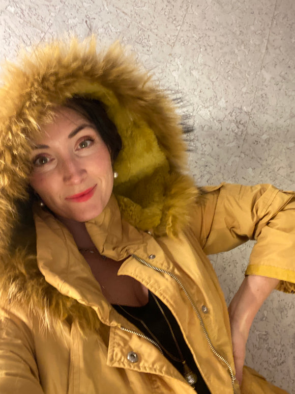 Pre-loved KAVON Yellow Jacket w Fur Lining