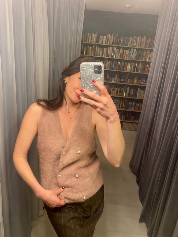 Pre-loved Blush Fluffy Vest w Pearl Buttons