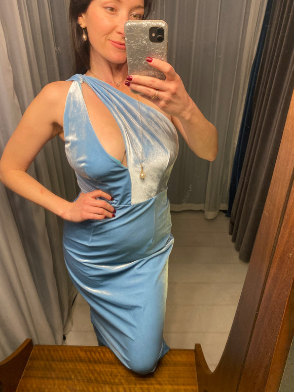 Pre-loved Abys Baby Blue Velvet Long Dress
