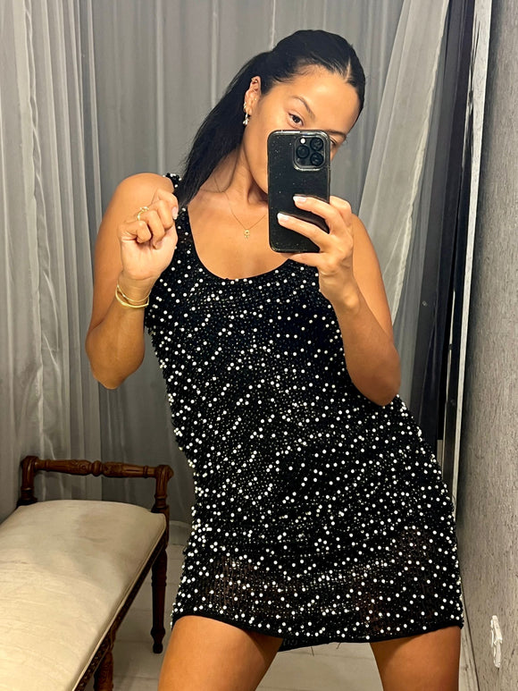 Pre-loved Alannah Hill Black Cream Beaded Dress GrandDays Pre-loved Alannah Hill Black Cream Beaded Dress GrandDays