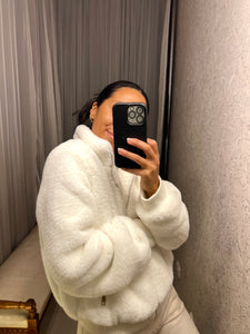 Pre-loved Ambiance White Faux Fur Jacket