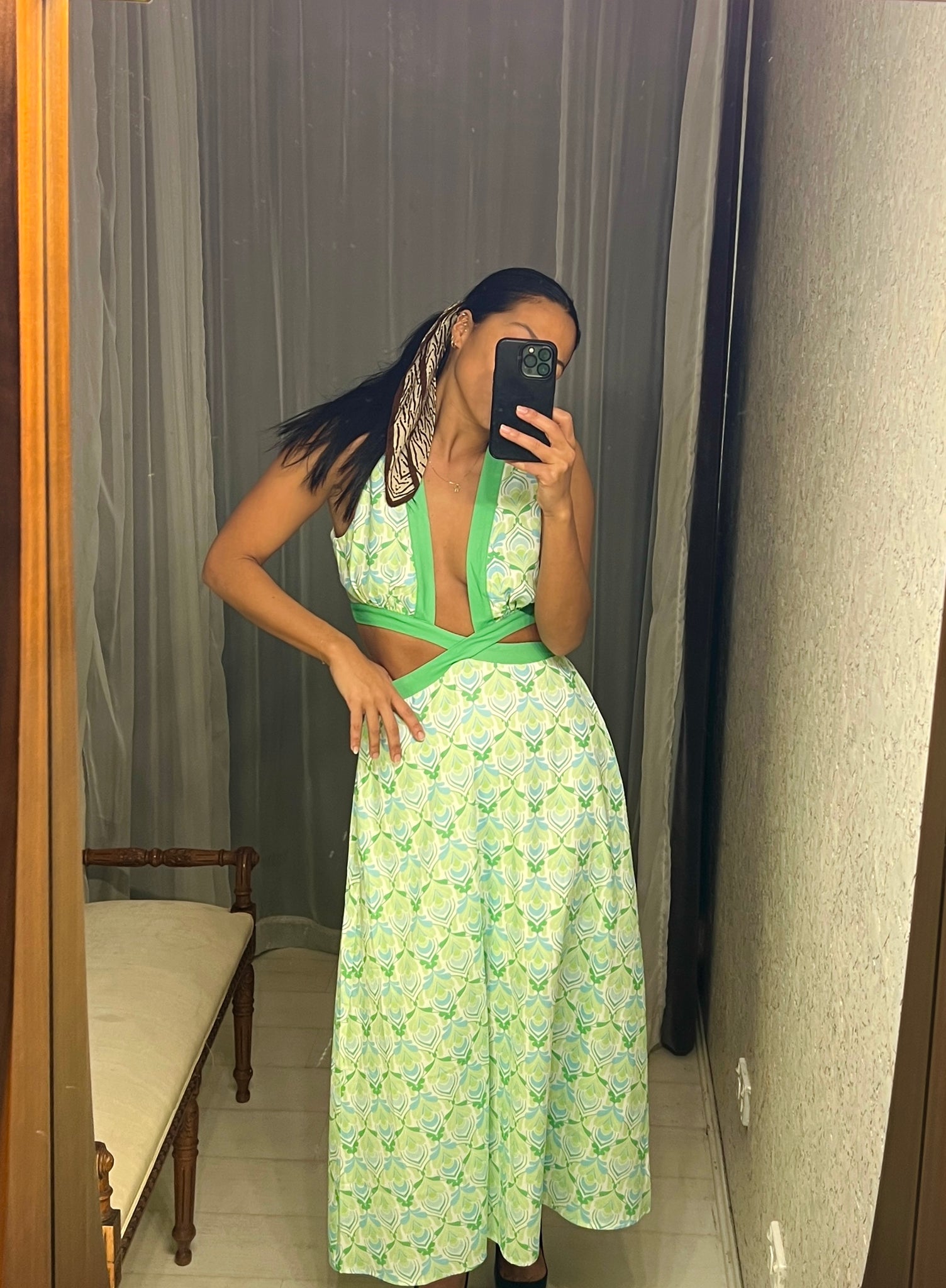 Pre-loved Seven Wonders Green Cut-Out Dress GrandDays Pre-loved Seven Wonders Green Cut-Out Dress GrandDays