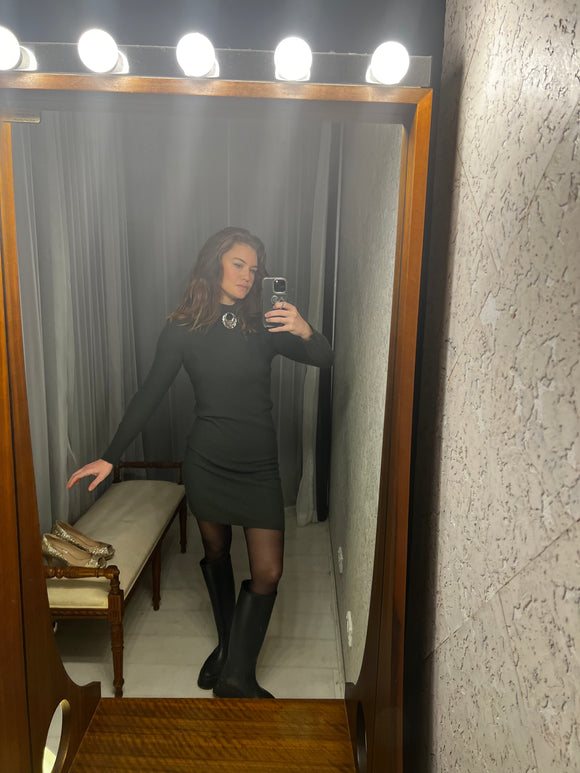 Pre loved Neiman Marcus Olive Green Cashmere Dress GrandDays pre-loved-neiman-marcus-olive-green-cashmere-dress-granddays