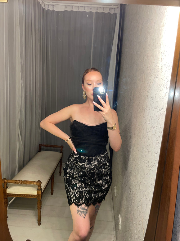 TAMARA Pre-loved Karen Millen Ivory & Black Lace Mini Skirt