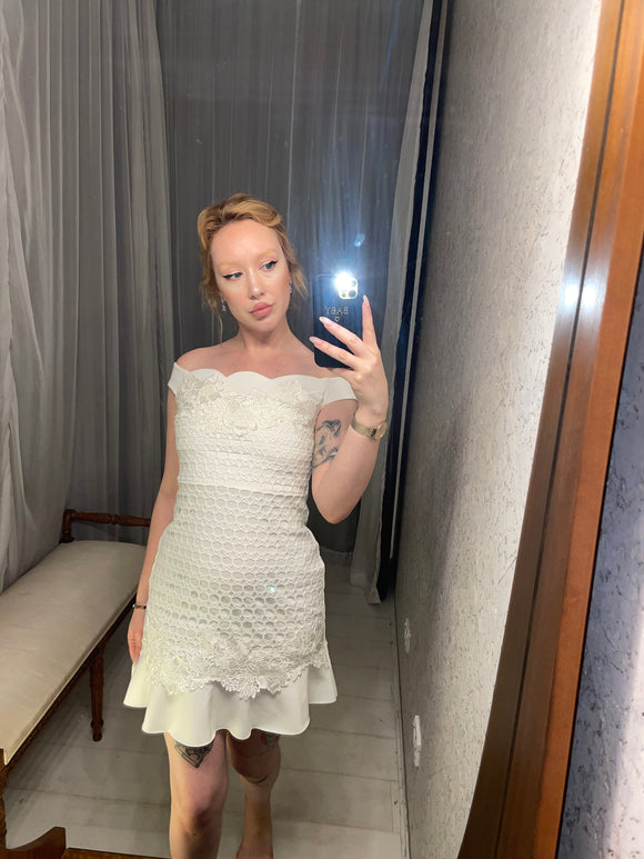 Pre-loved Lipsy White Lace Date Dress