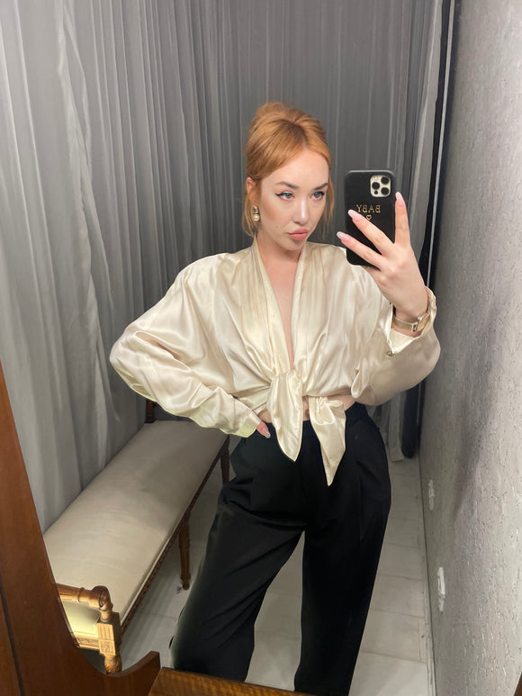 Pre-loved AJ Bari Cream Silk Blouse