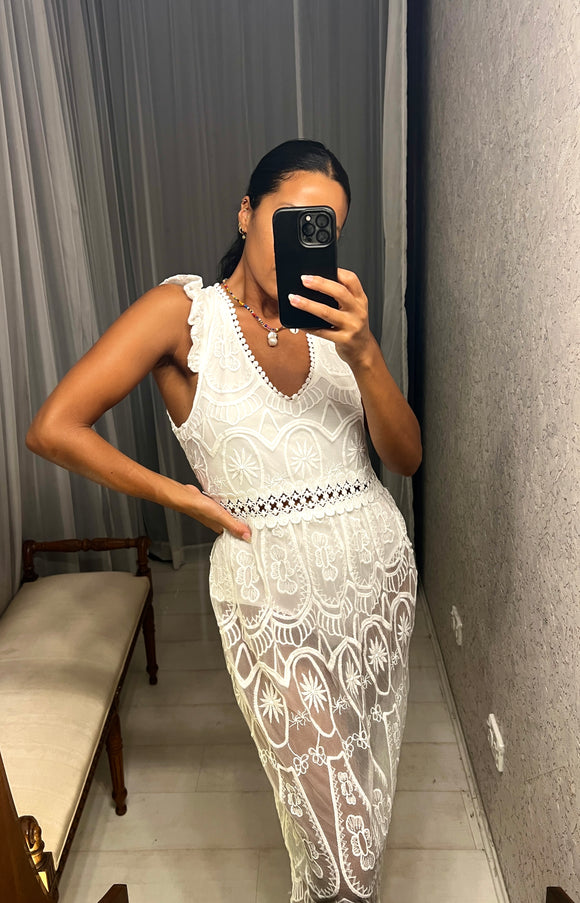 Pre-loved White Lace Maxi-Dress with Body